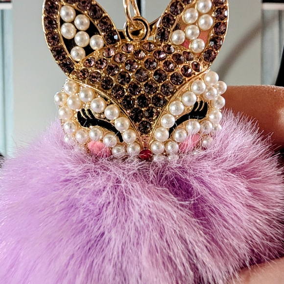no name Accessories - Chic Pearl Fox Keychain - Lavender and Gold